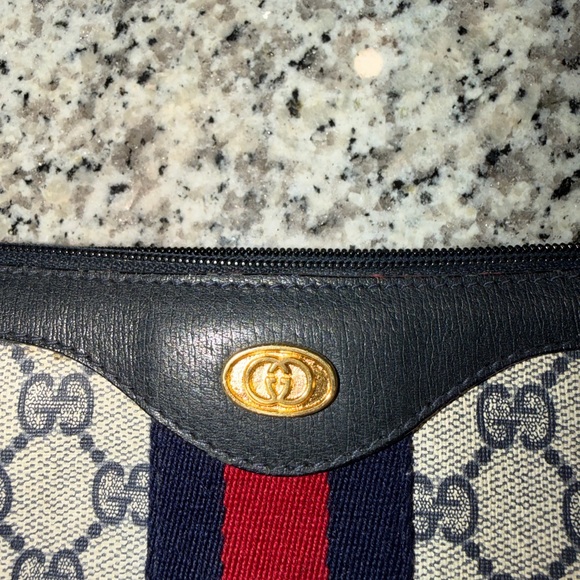 ✨Authentic! Gucci Beige and Navy Shoulder Bag PROJECT BAG!!!!!✨ - Picture 2 of 7